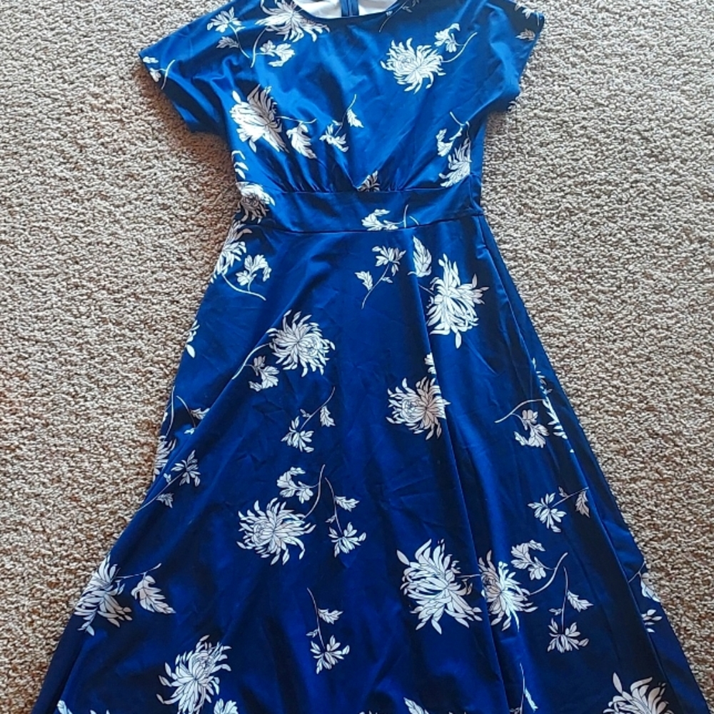 Small Navy floral casual summer dress